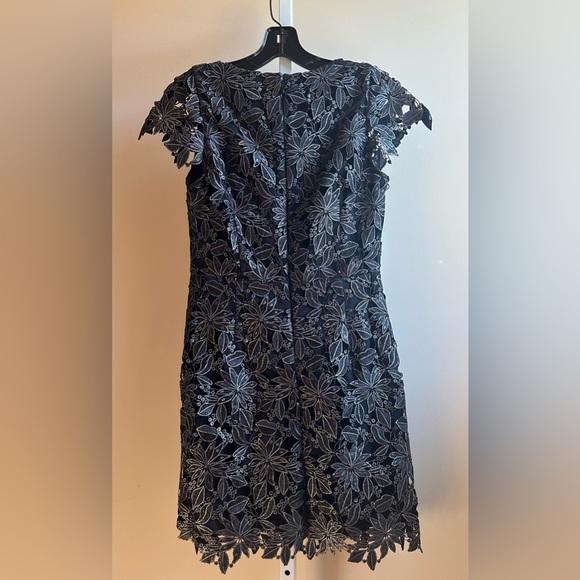NWT Milly Shayna Foiled Guipure Dress 6 Black Silver Lace - Picture 5 of 12